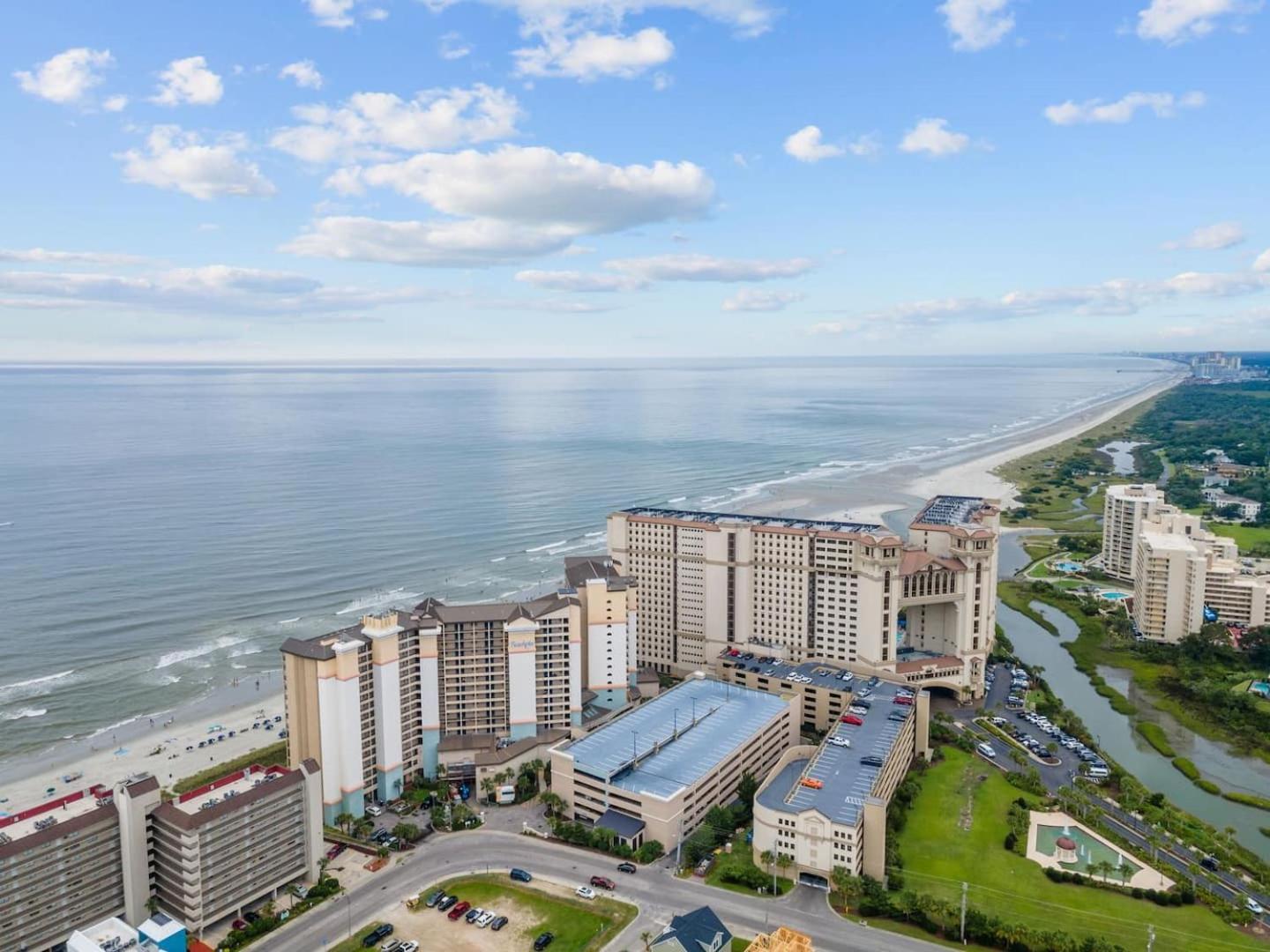 Luxury Ocean Front By Barefoot Landing Apartment Myrtle Beach Exterior photo
