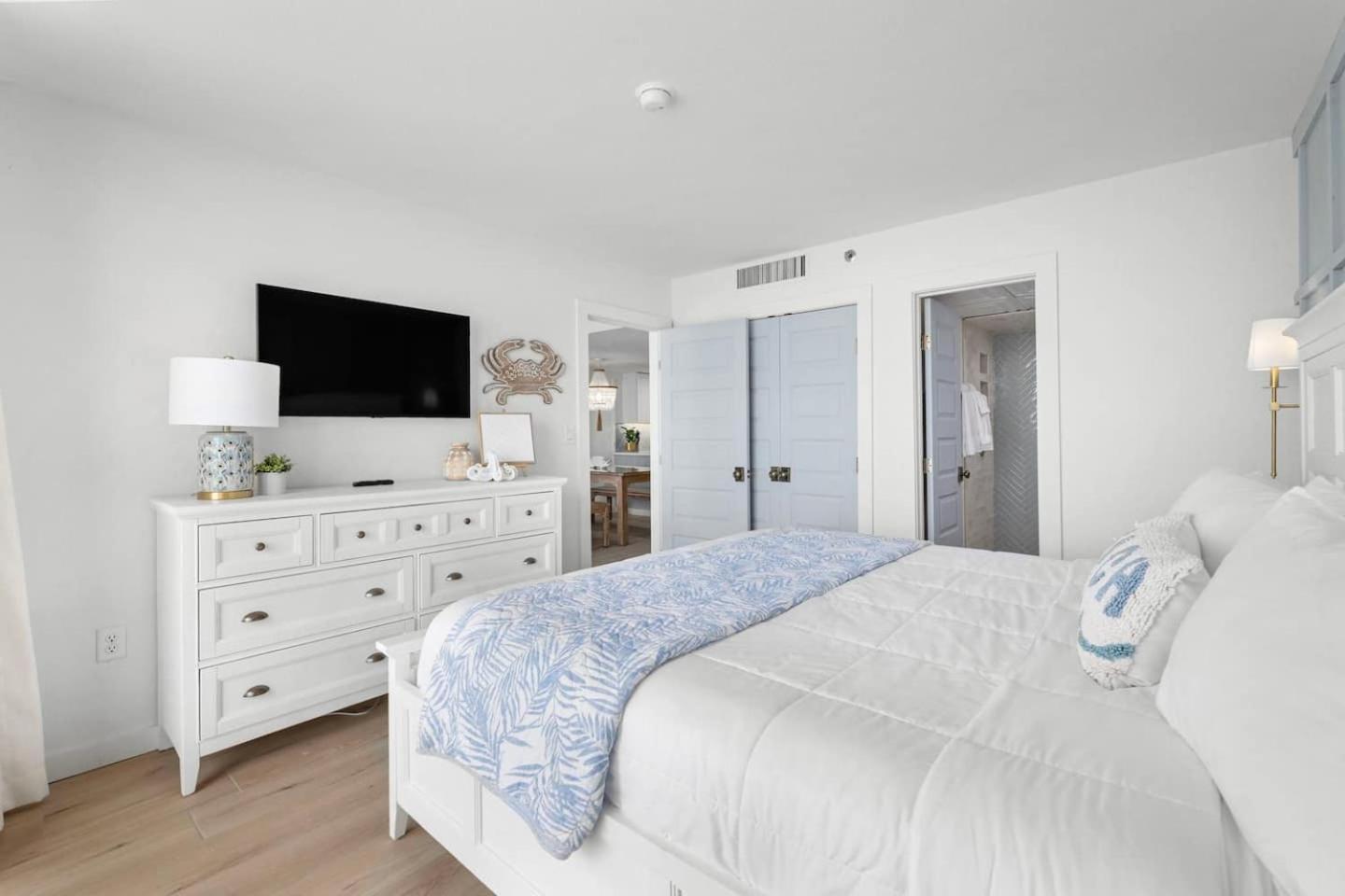 Luxury Ocean Front By Barefoot Landing Apartment Myrtle Beach Exterior photo