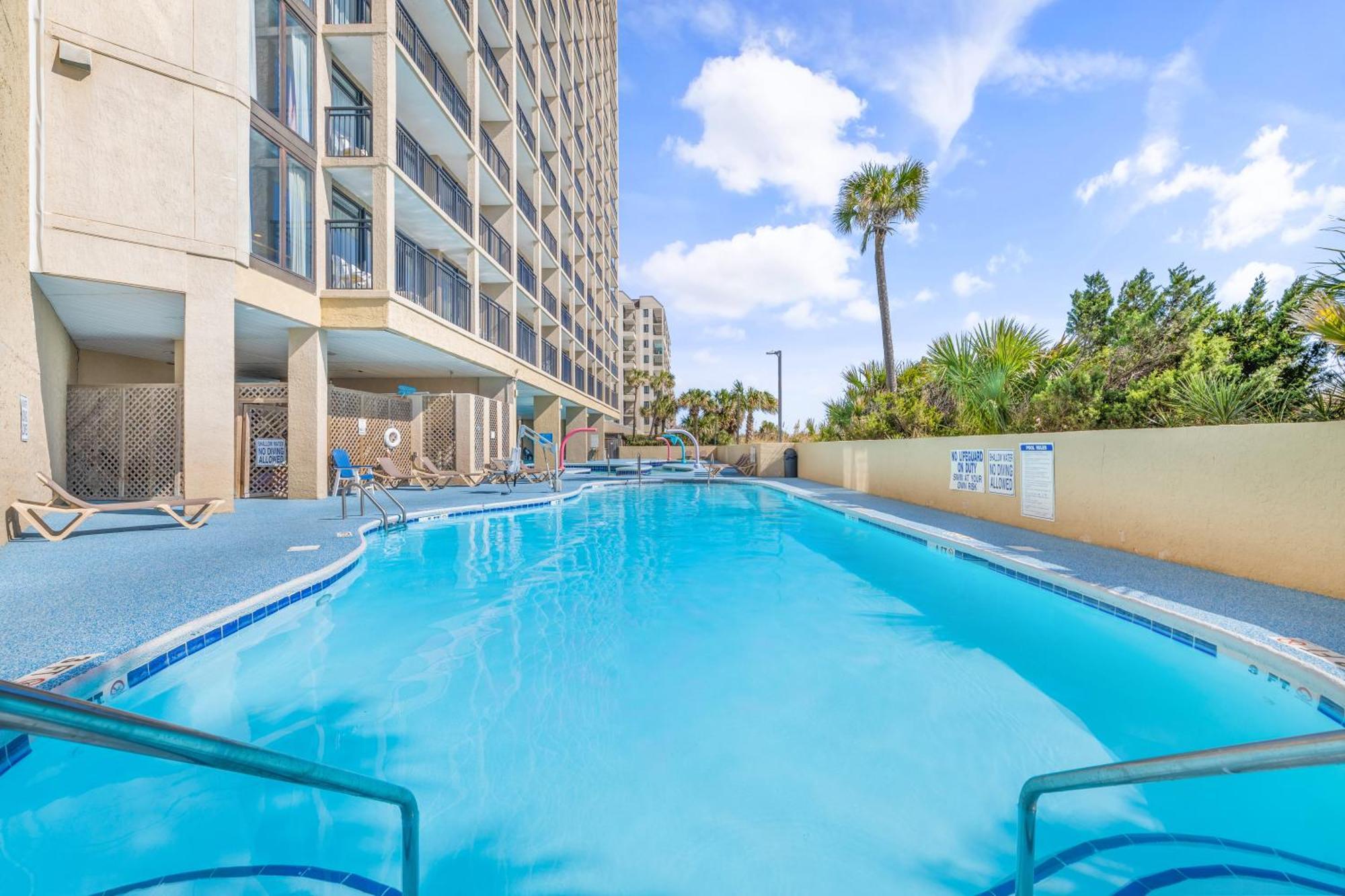 Luxury Ocean Front By Barefoot Landing Apartment Myrtle Beach Exterior photo